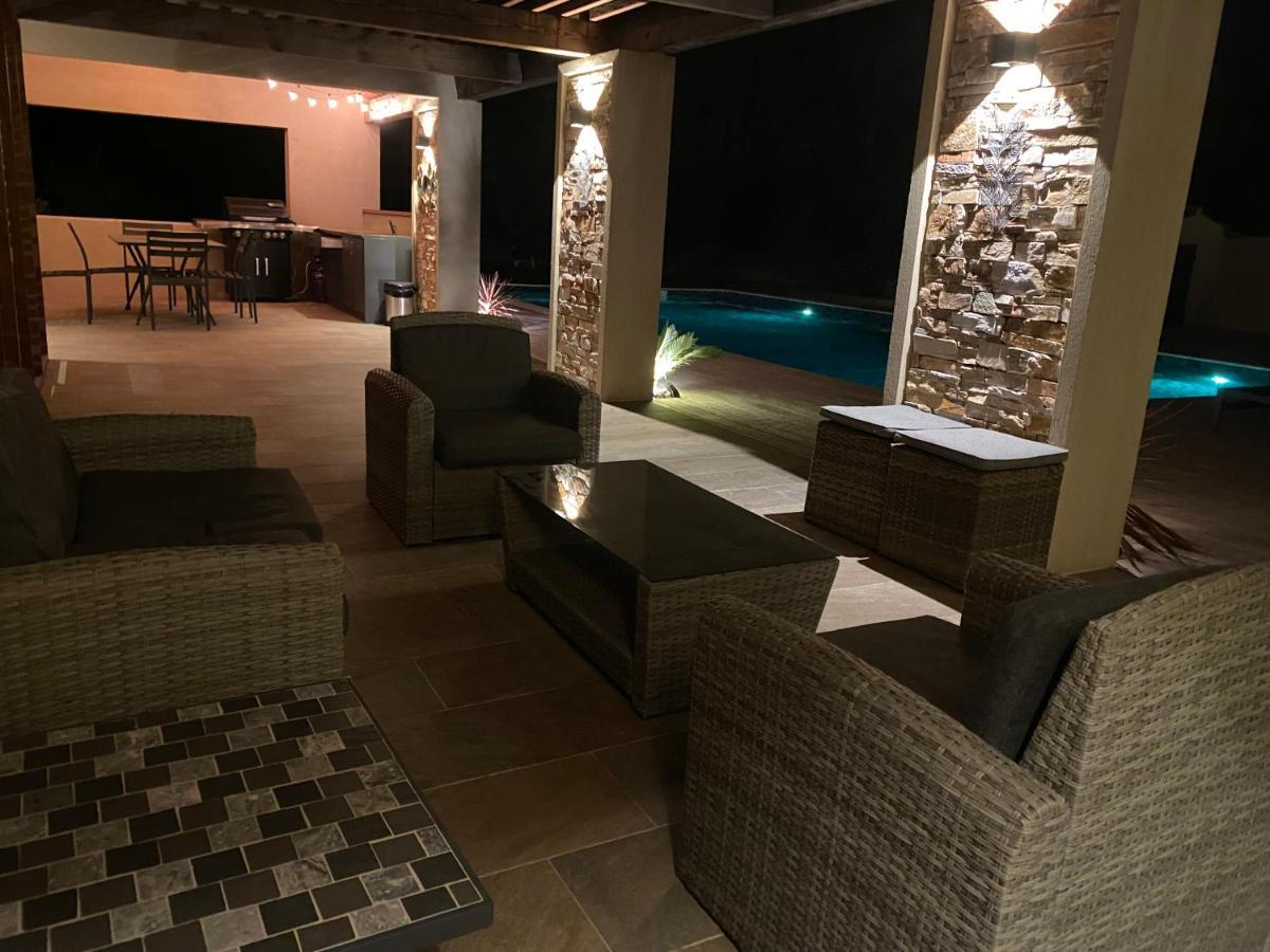 Magnifique Villa Avec Piscine Au Coeur Des Vignes Cogolin Eksteriør billede